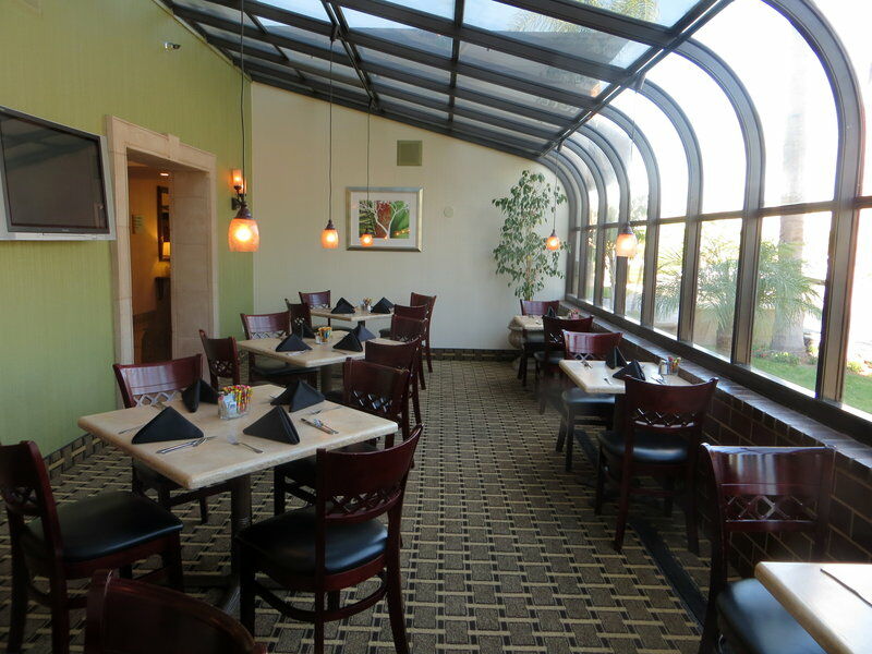 Holiday Inn Santa Ana-Orange County Airport By Ihg Extérieur photo
